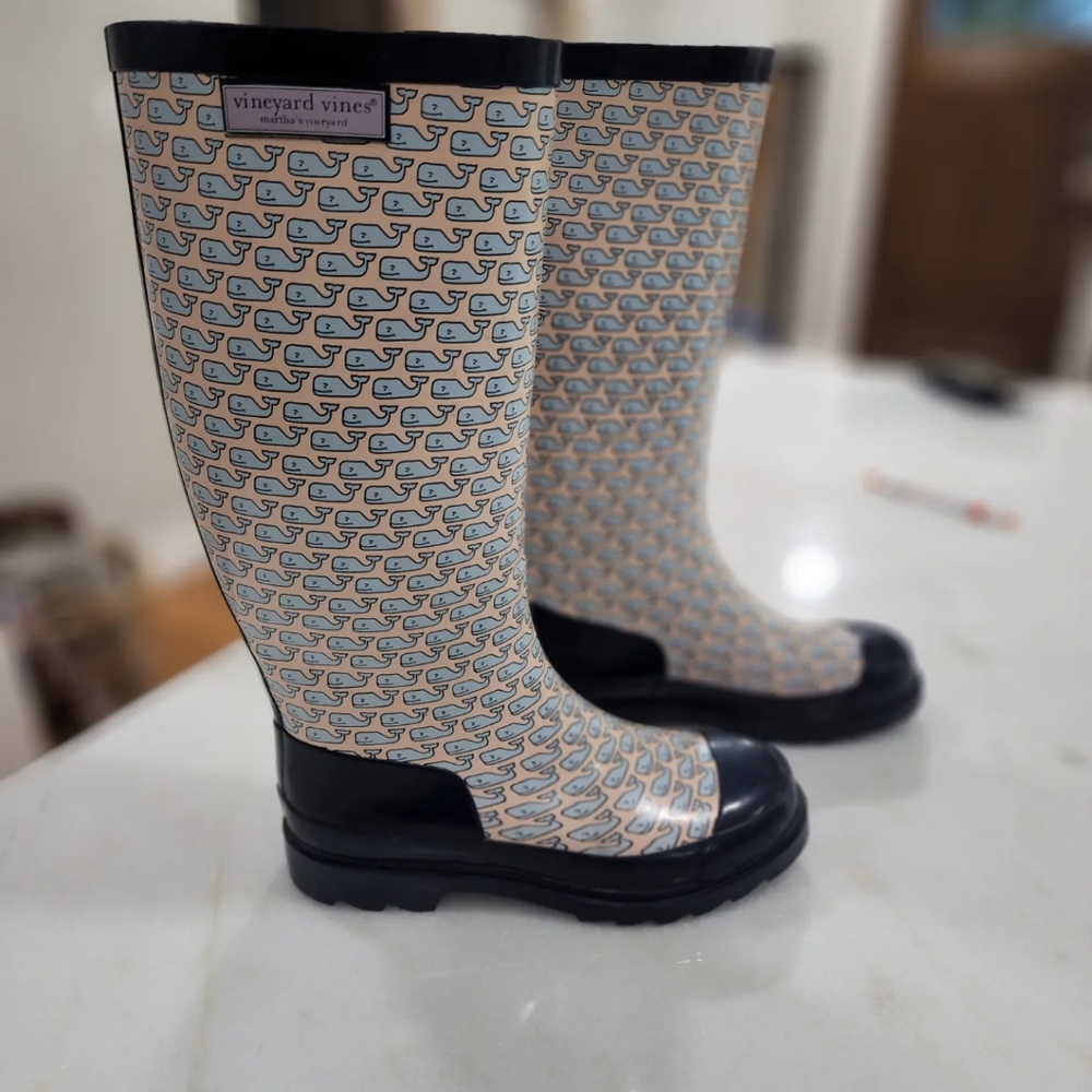 Womens Vineyard Vines Whalies size 7